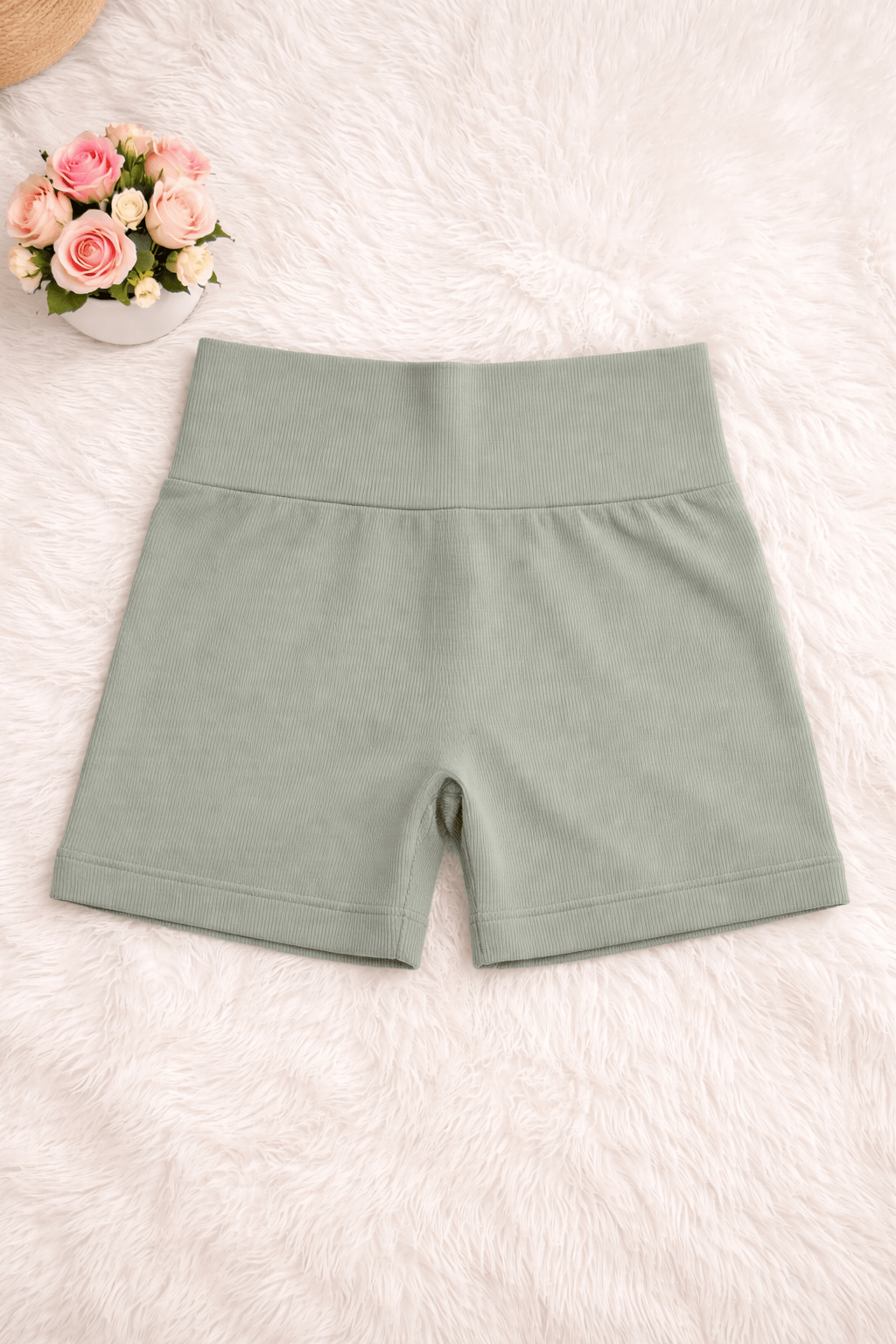 Kit 3 Shorts Femininos Canelados Fitness | Verde, Cinza e Preto