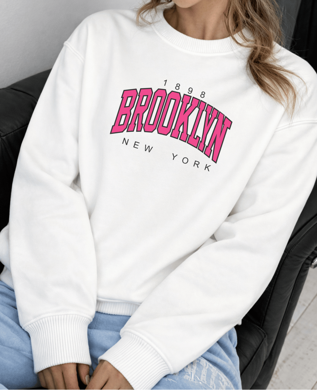 Moletom Feminino Careca - Brooklyn New York Estampa Rosa
