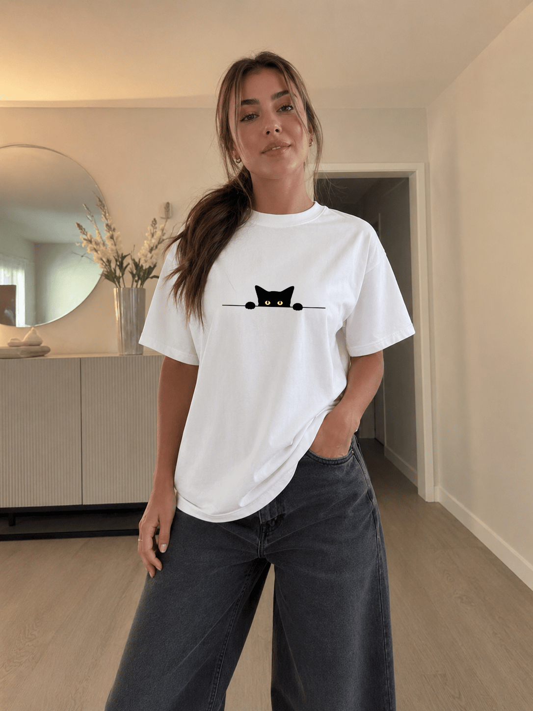 Camisetão Feminino Oversized - Almayda Peek Cat