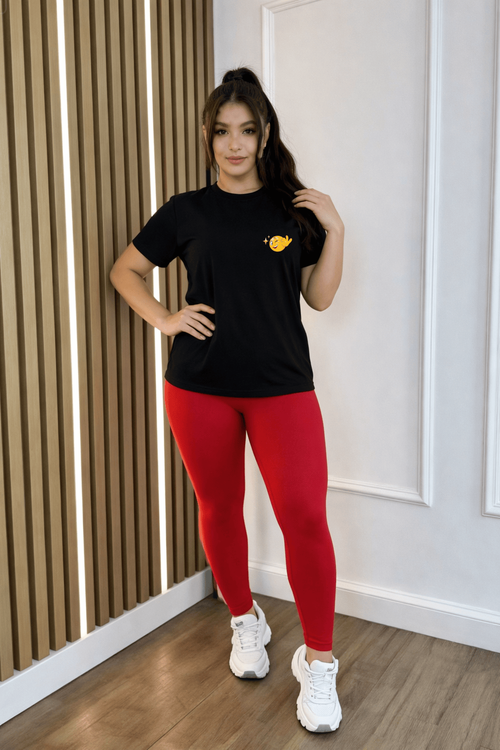 Camiseta Feminina Premium Manga Curta Tradicional  - Emoji Divertido