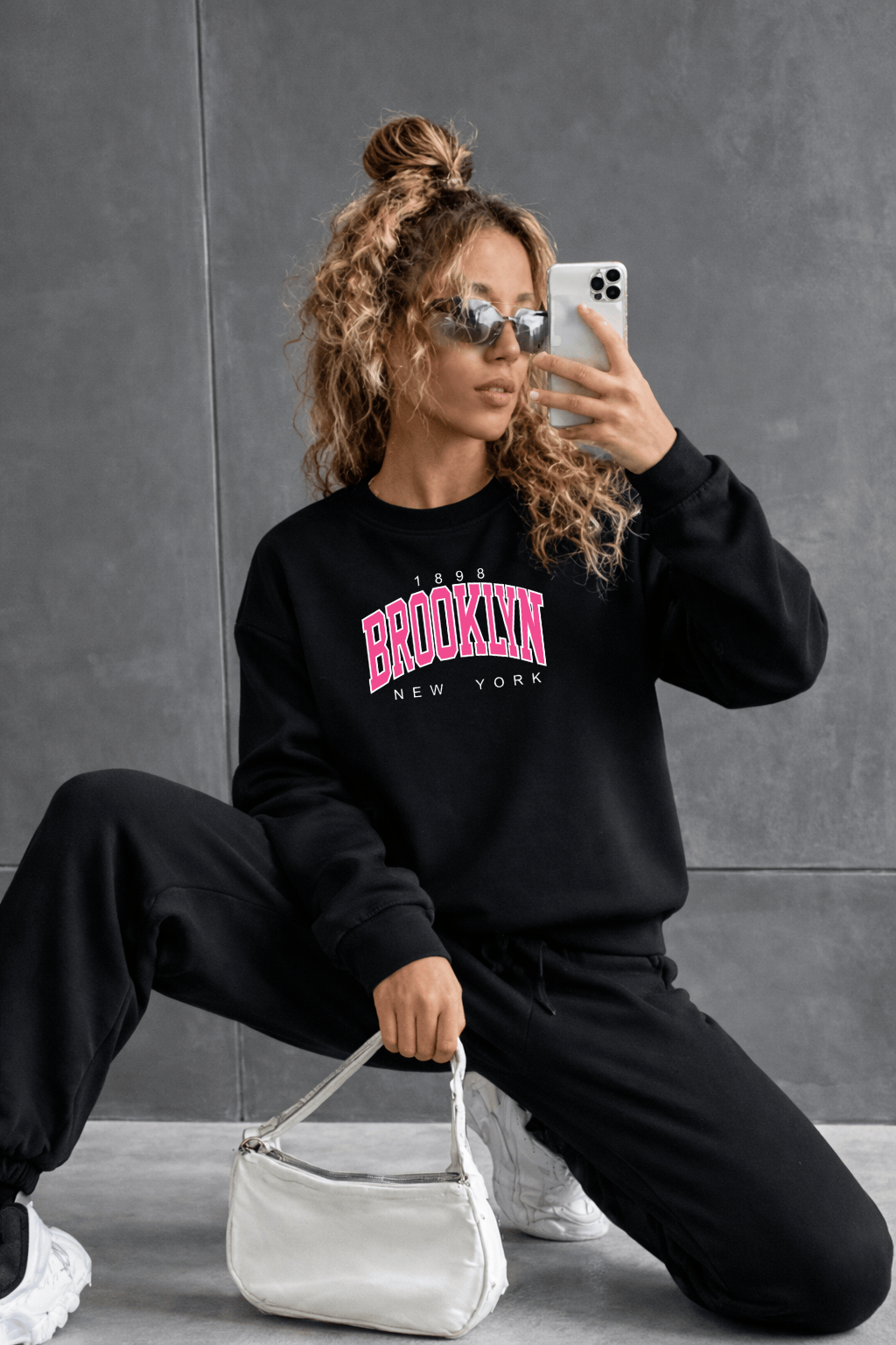 Moletom Feminino Careca - Brooklyn New York Estampa Rosa