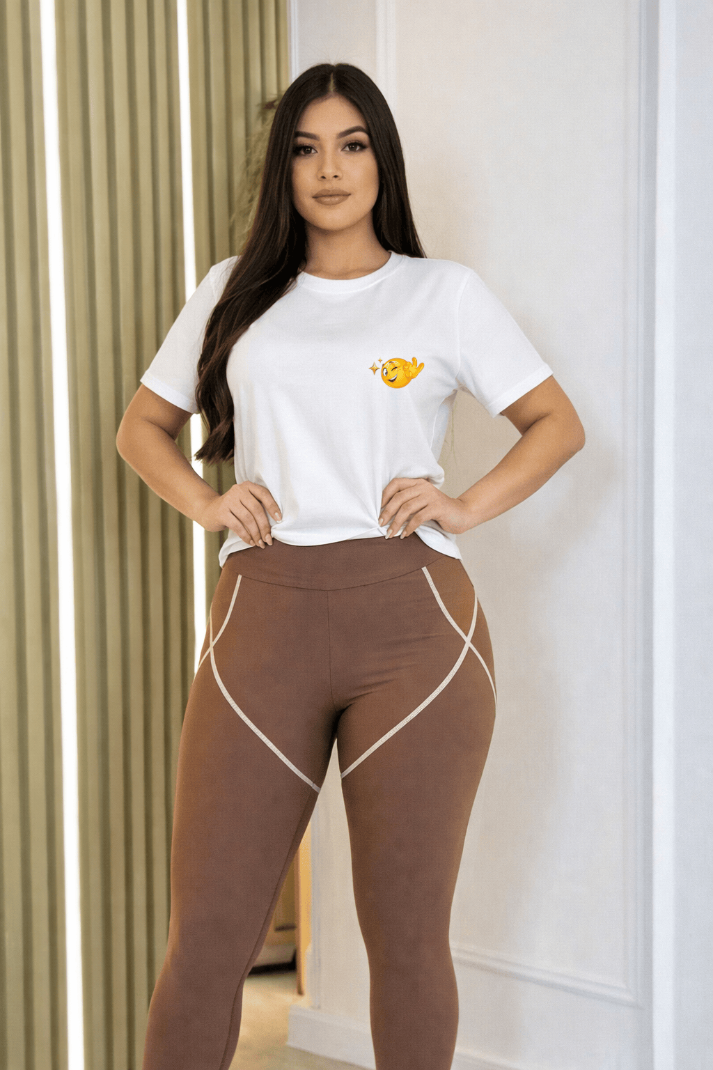 Camiseta Feminina Premium Manga Curta Tradicional  - Emoji Divertido