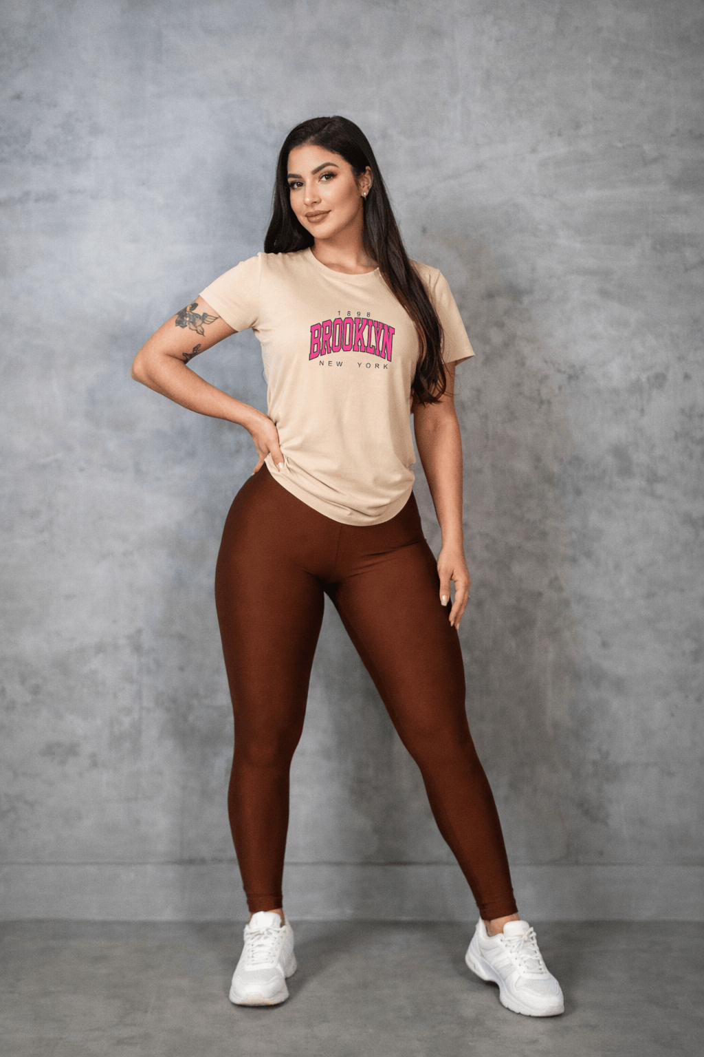Camiseta Feminina Premium Manga Curta Tradicional  - Brooklyn New York Rosa