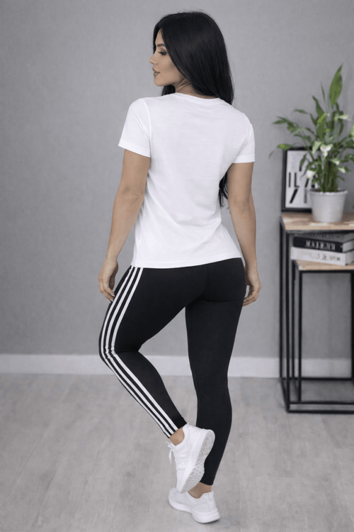 Camiseta Feminina Premium Manga Curta Tradicional Bunny Strong
