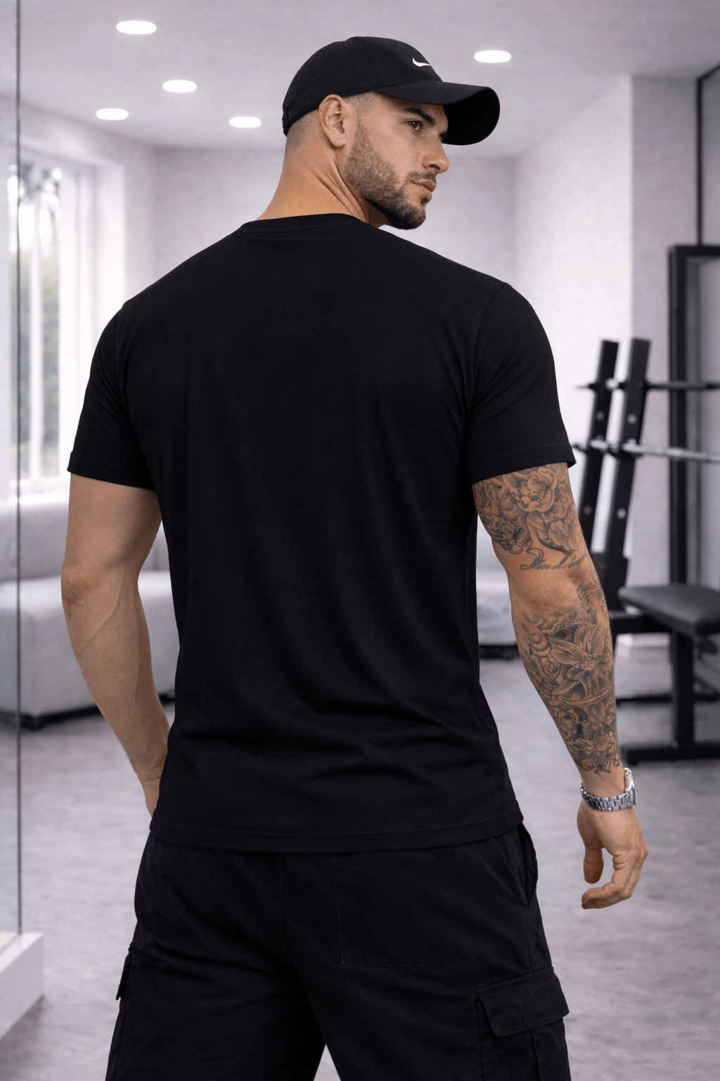 Camiseta Masculina Premium Manga Curta Tradicional - Installing Muscles Please Wait