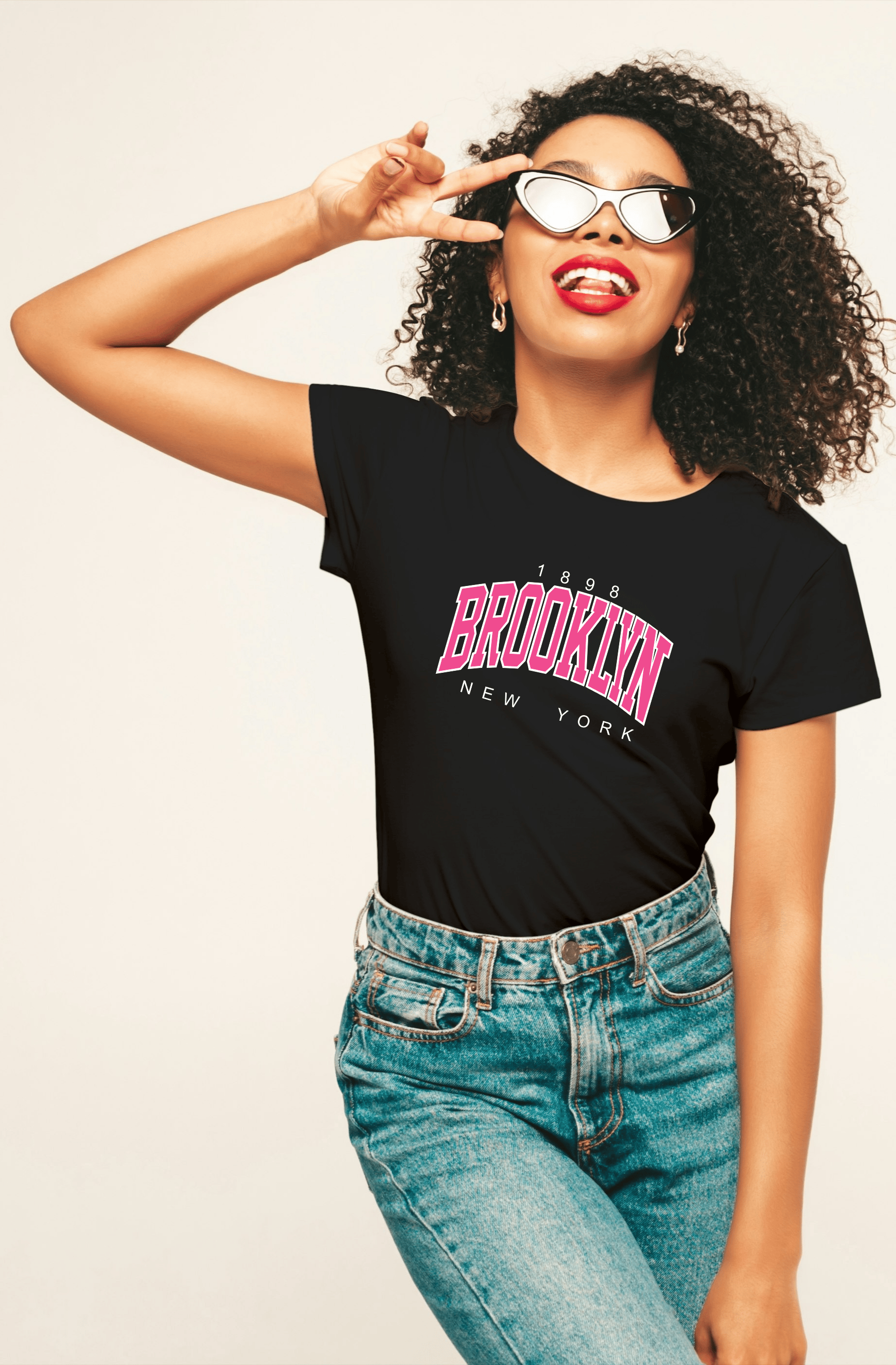 Camiseta Feminina Premium Manga Curta Tradicional  - Brooklyn New York Rosa