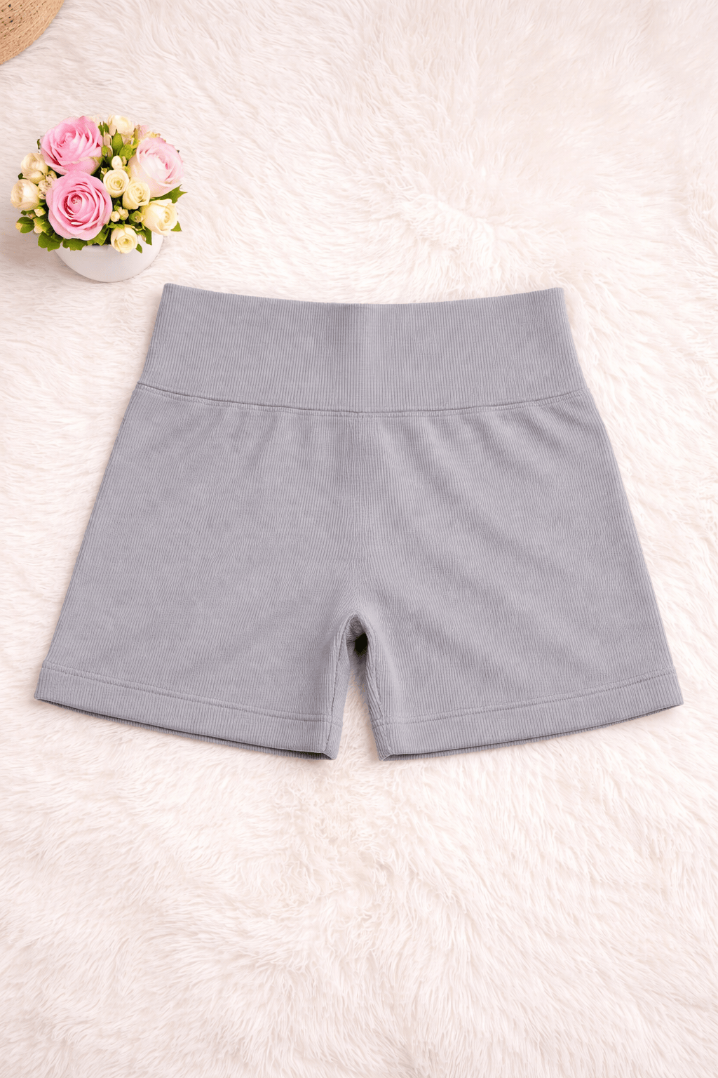 Kit 3 Shorts Femininos Canelados Fitness | Verde, Cinza e Preto